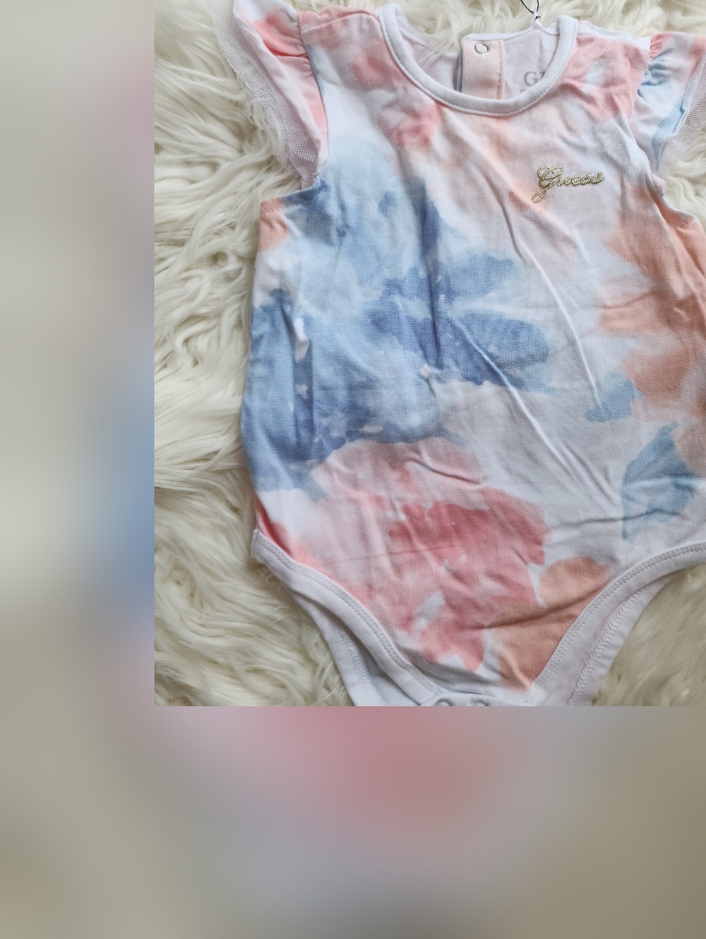 Baby Guess Set - Picture 2 of 15